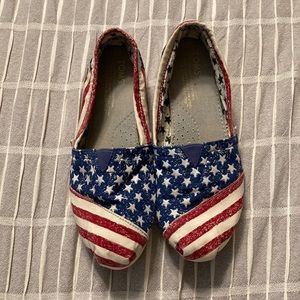 American flag TOMS